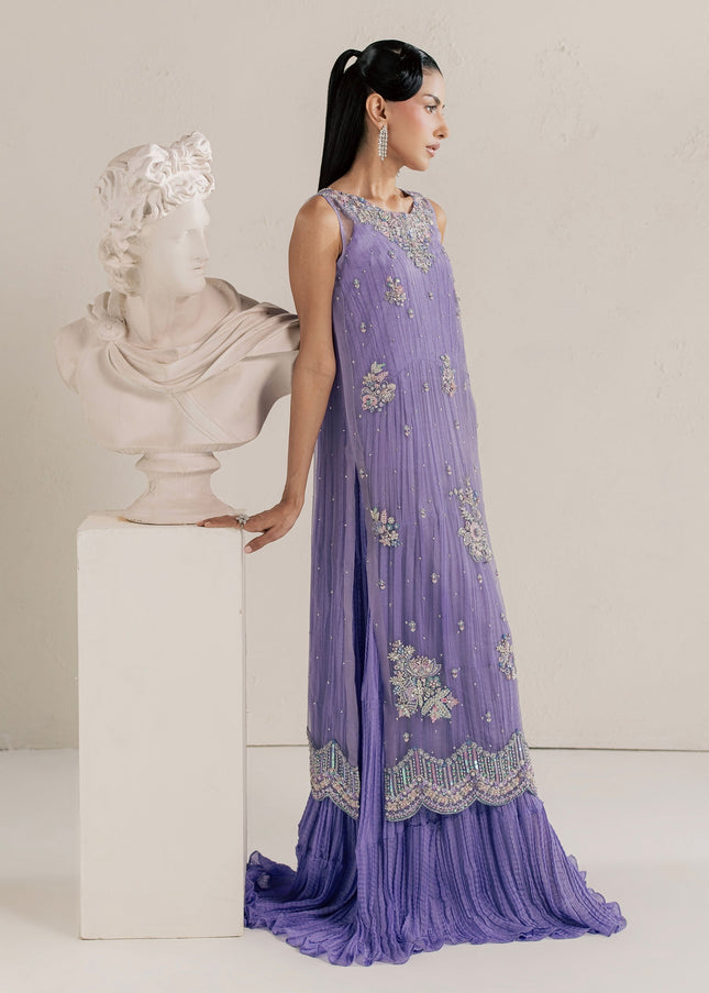 Side view of Eraya Serene Dahlia lilac organza outfit showing scalloped embellished dupatta edging